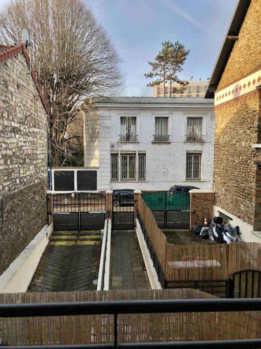 Apartment Flat In Le Roy, 6 Min From Paris